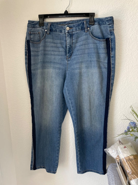 14, Chicos Capri Jeans
