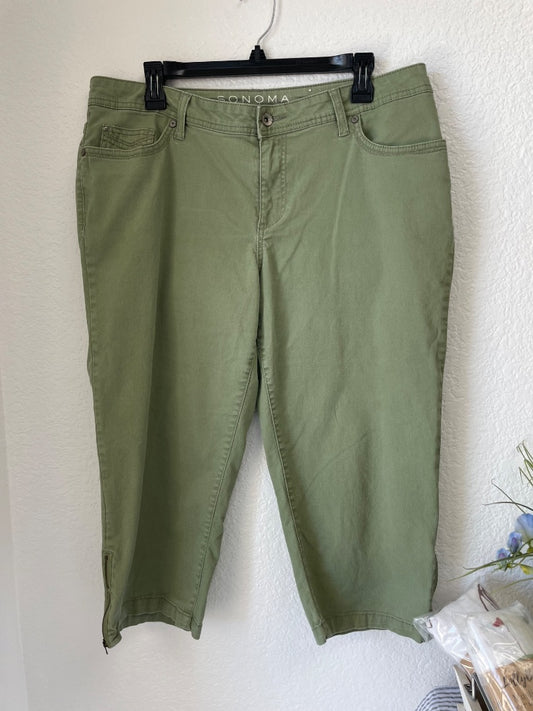 14, Sonoma Capris