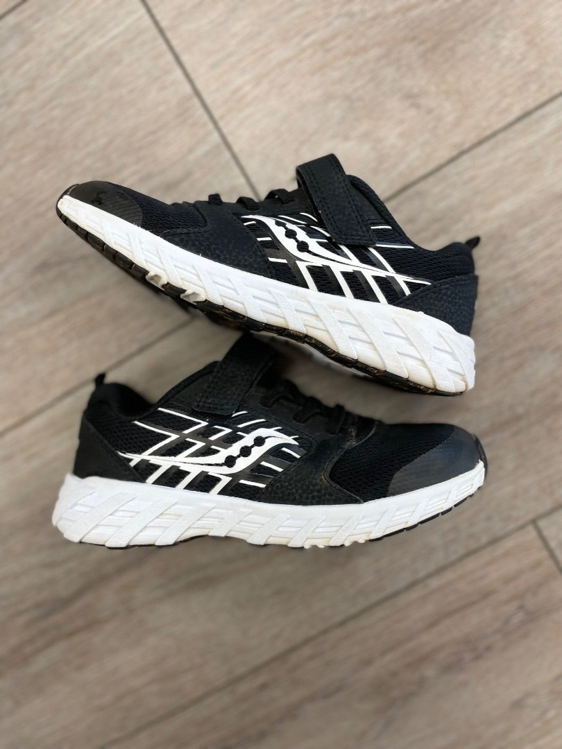 13, Black