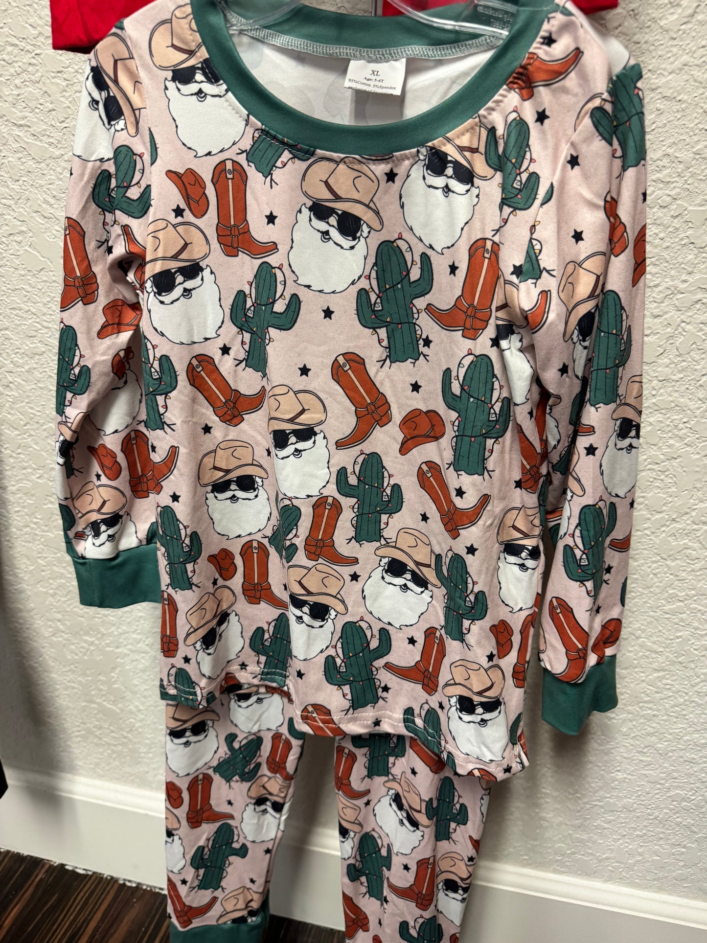 Green Trim Cowboy Santa,GrnTrim,5/6t