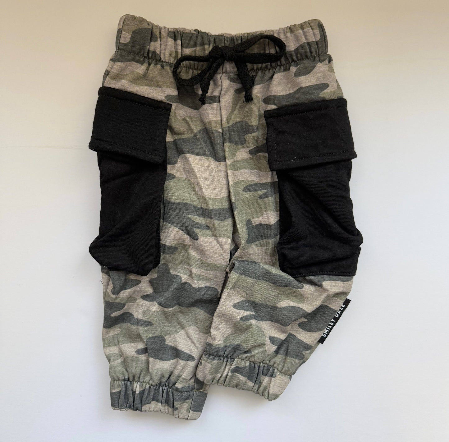 Smiley Daze Camo Joggers,Camo,2t