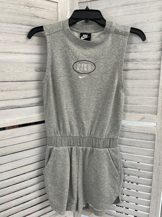 xs, nike