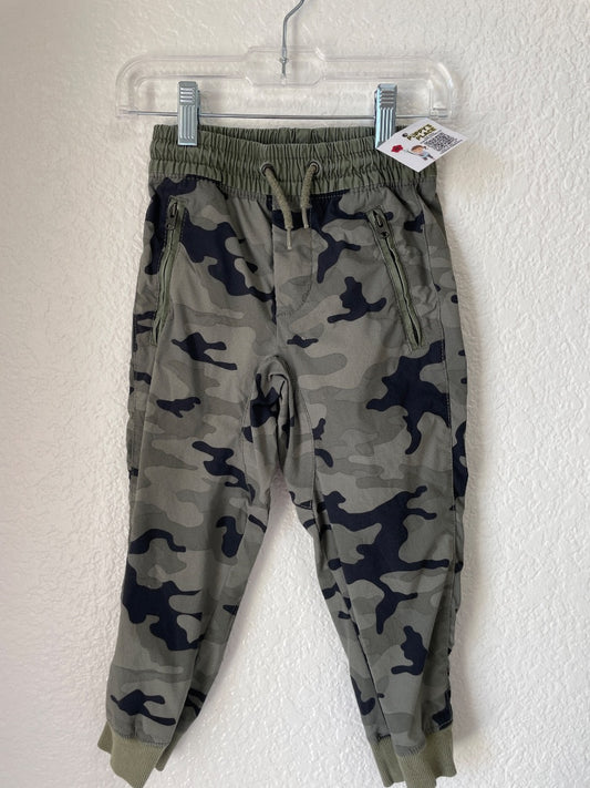 4, Gap Joggers